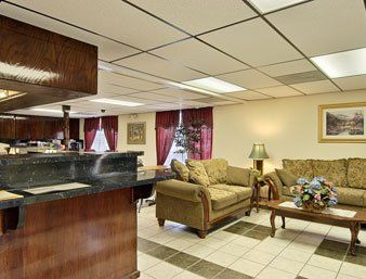 Days & By Wyndham Hotel Marshall
